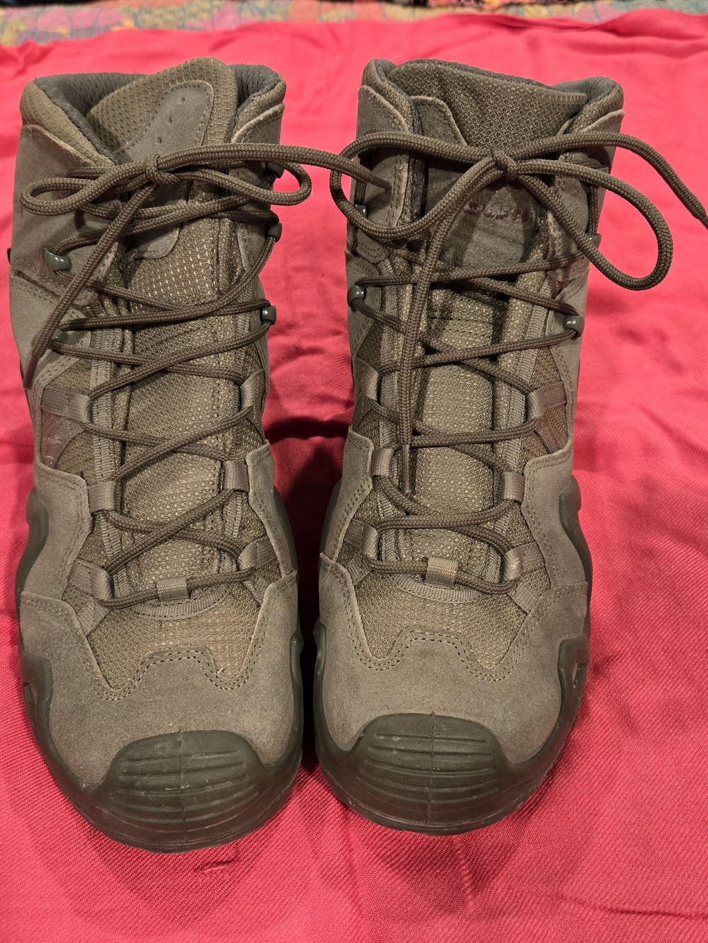 * Lowa* Men's Zephyr GTX Mid TF Lace-Up Hiking Boots in Gray-Green